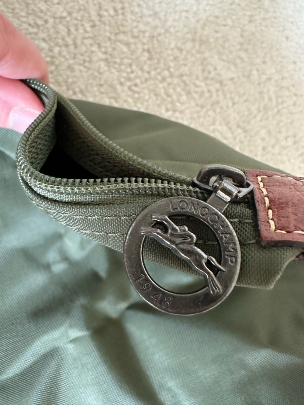 Longchamp Olive Green Le Pliage Medium Handbag - Picture 4 of 7